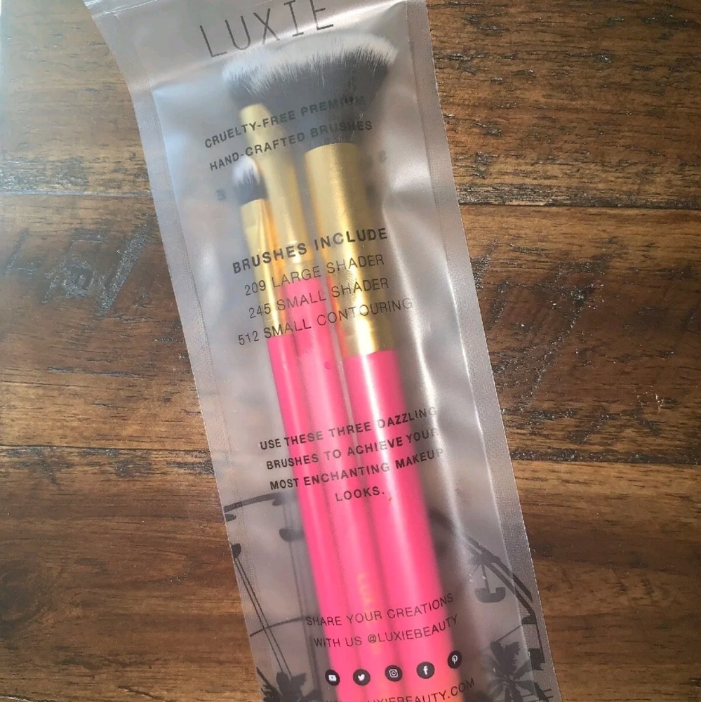 🆕Luxie the Summer Daze 3PC Brush Set